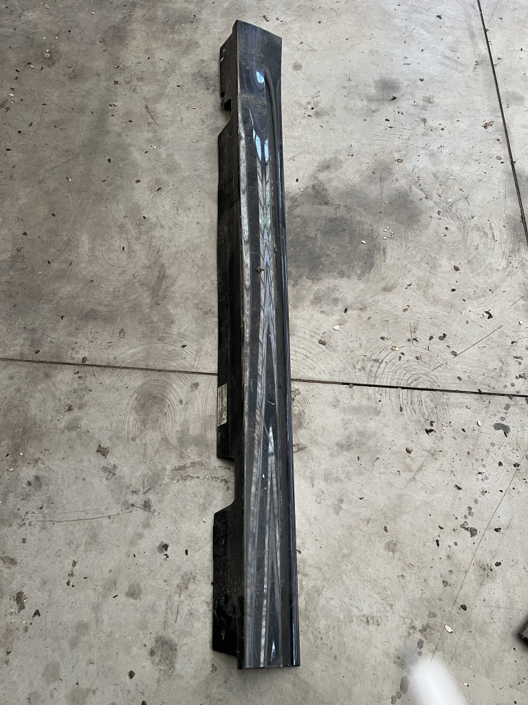 Prag dreapta plastic BMW Seria 3 E90 - Motorina 2010, -