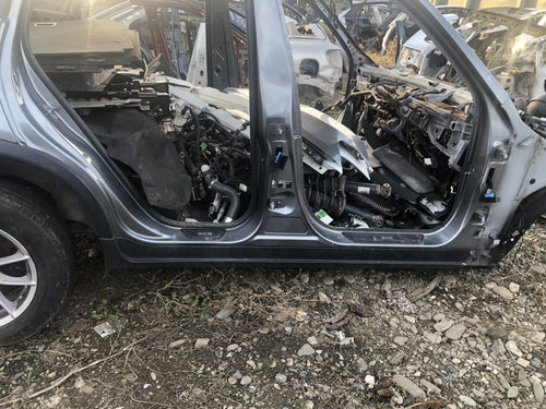 Prag dreapta plastic BMW X3 F25 2012