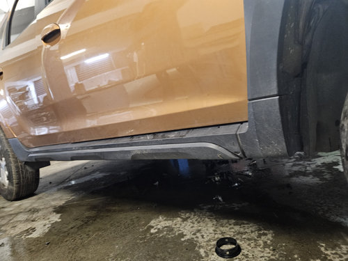 Prag dreapta plastic Dacia Duster 2019