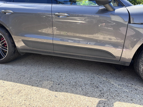 Prag dreapta plastic Porsche Macan 3.0 Benzina 2015, -