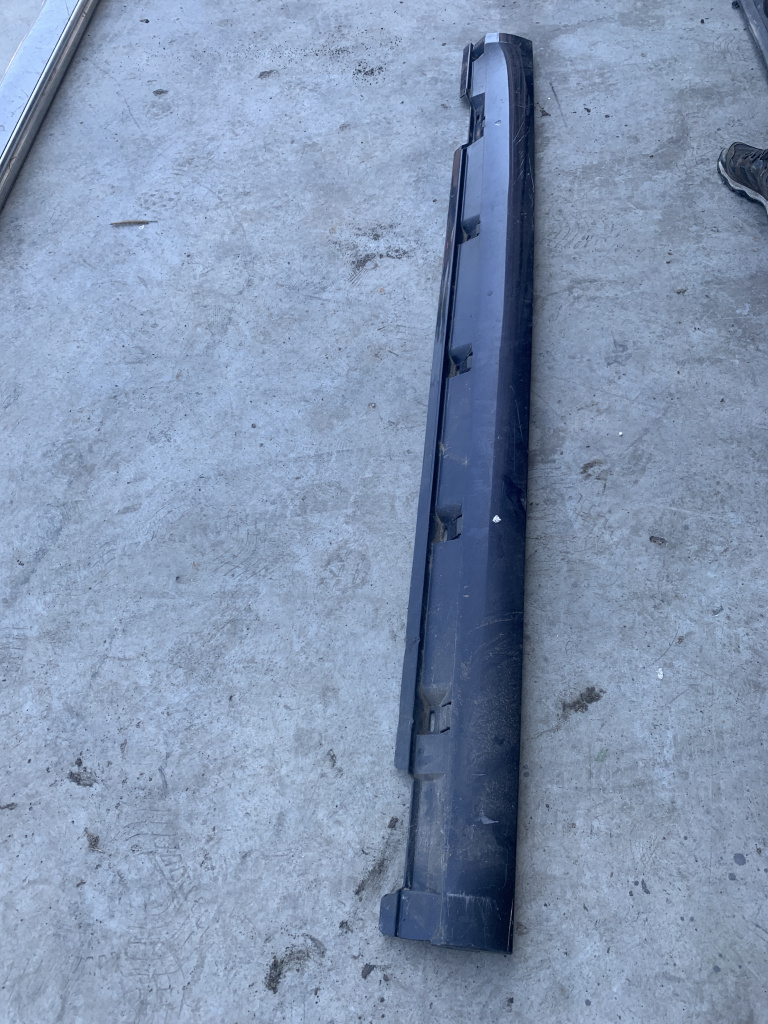 Prag dreapta plastic Volkswagen Passat B8 - Motorina 2016, -