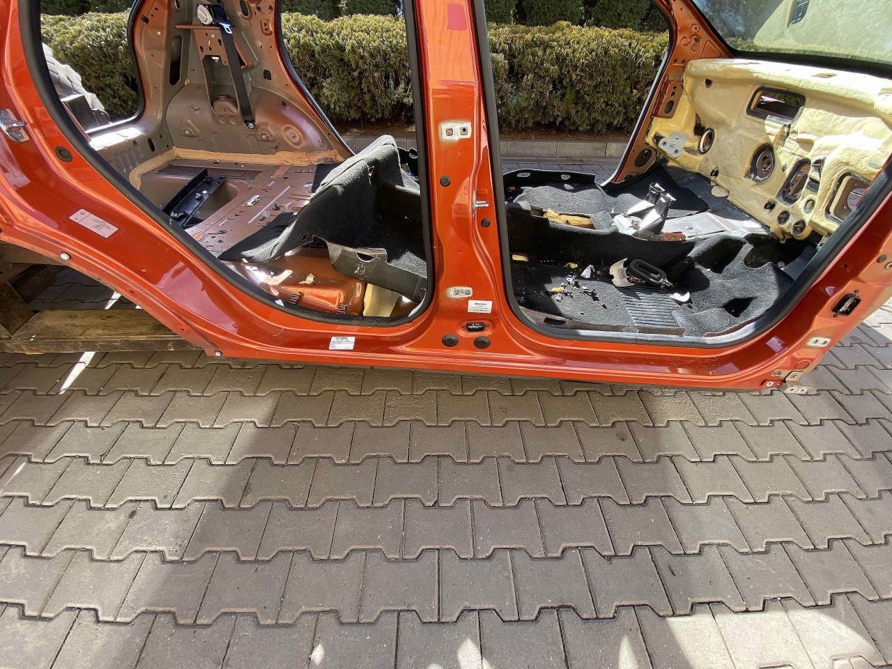 PRAG DREAPTA RENAULT CAPTUR CAPTUR - - (2013 2016)
