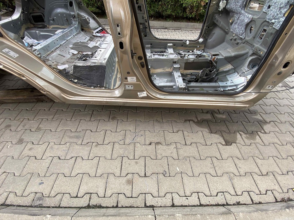 PRAG DREAPTA RENAULT KADJAR - - (2015 2018)