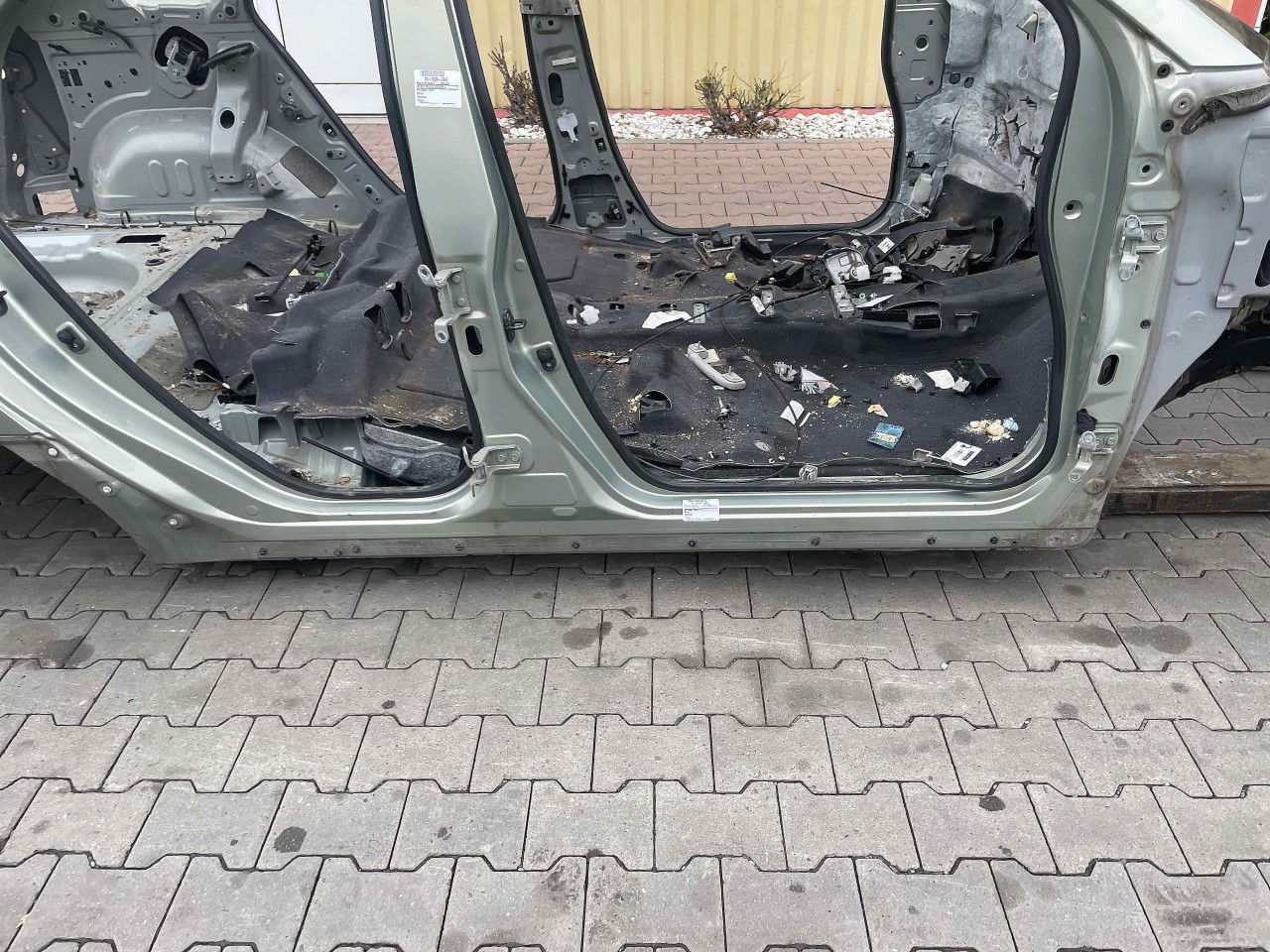 PRAG DREAPTA RENAULT KOLEOS KOLEOS - - (2006 2011)