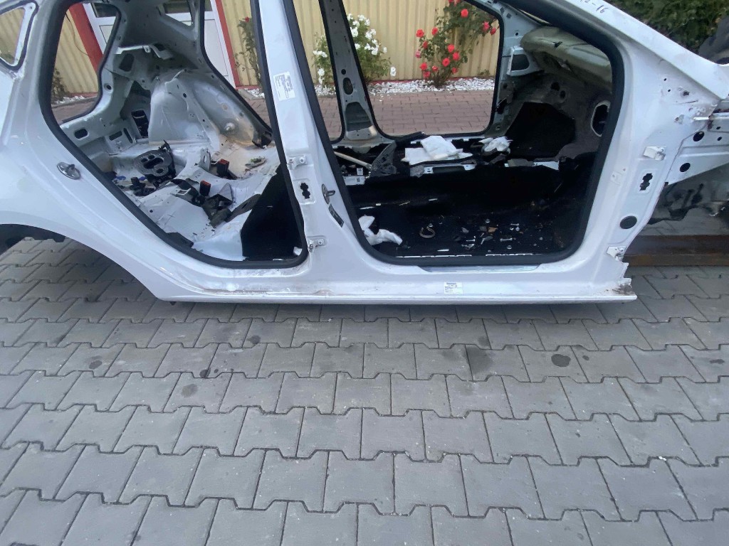 PRAG DREAPTA SEAT LEON - - (2012 2016)