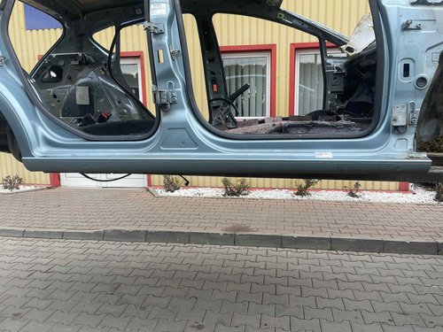 PRAG DREAPTA SEAT LEON LEON - - (2006 2012)
