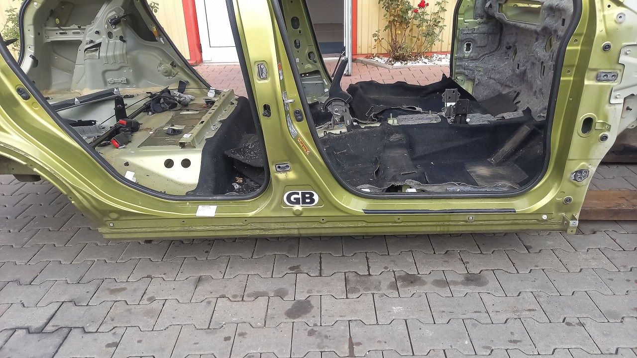 PRAG DREAPTA SUZUKI SX4 S-CROSS - - (2013 2017)