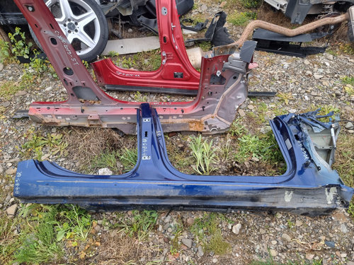 Prag dreapta tabla Audi A4 B9 Break - Motorina 2018, CU DEFECT
