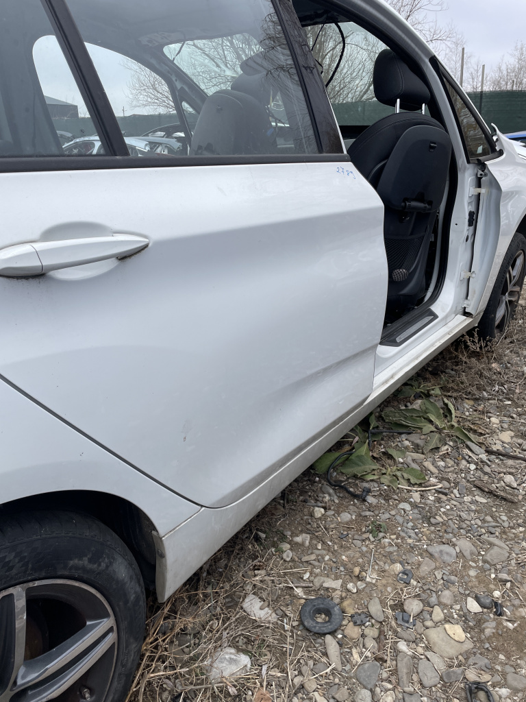 Prag dreapta tabla BMW Seria 2 F46 2016