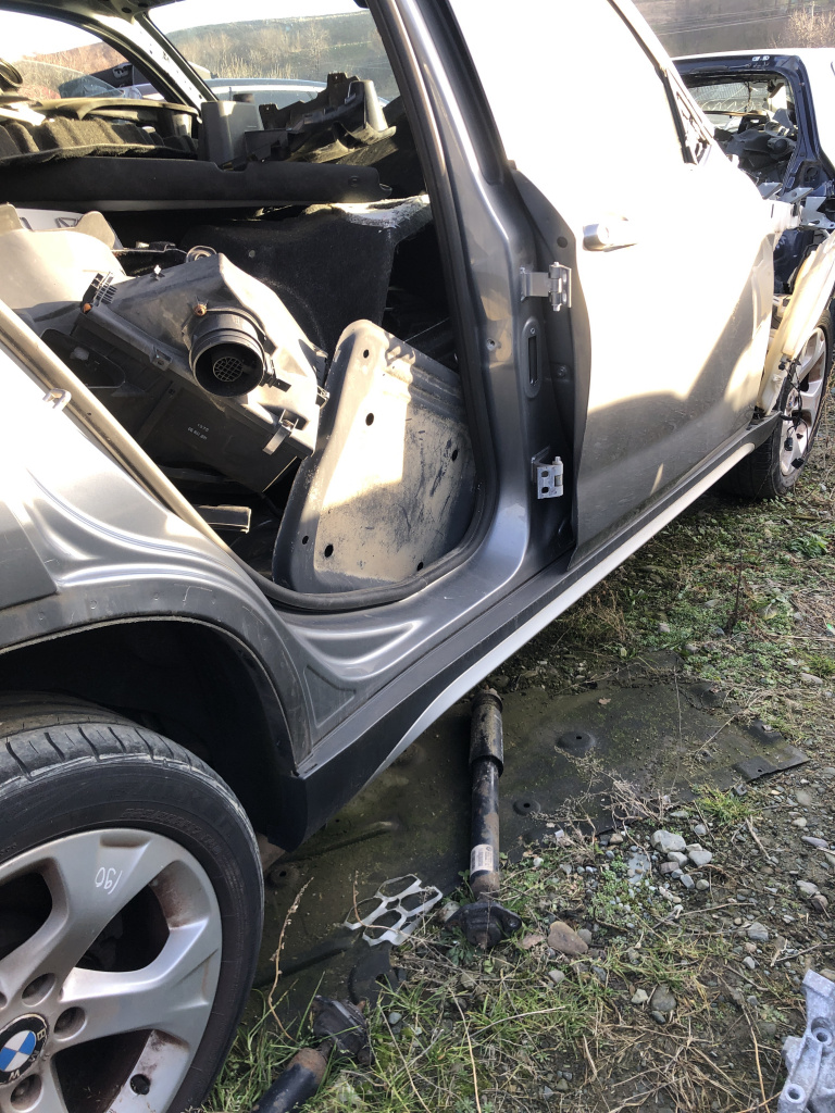 Prag dreapta tabla BMW X1 2010