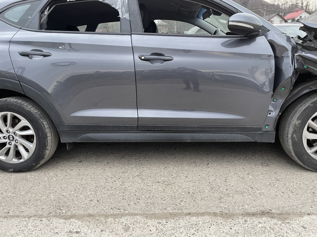 Prag dreapta tabla Hyundai Tucson 1.7 Motorina 2017