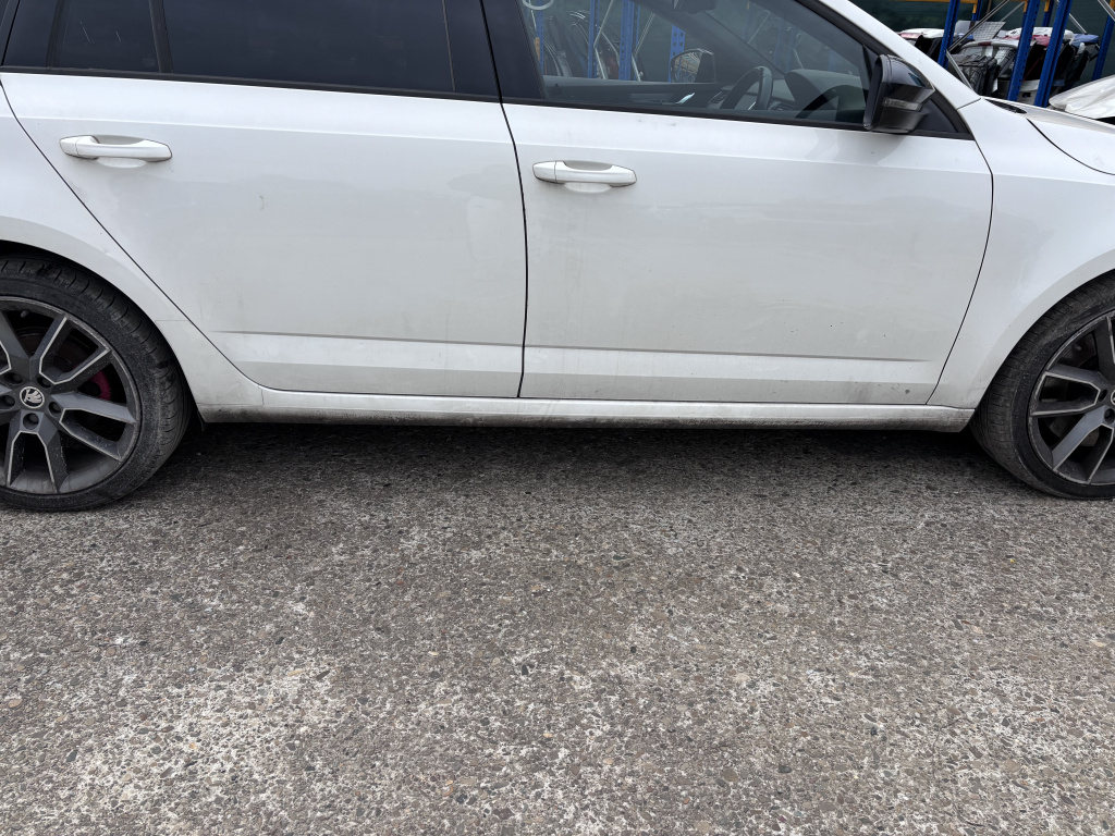 Prag dreapta tabla Skoda Octavia 3 2.0 Motorina 2014, -