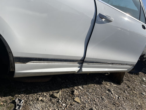 Prag dreapta tabla Volkswagen Touareg 2012