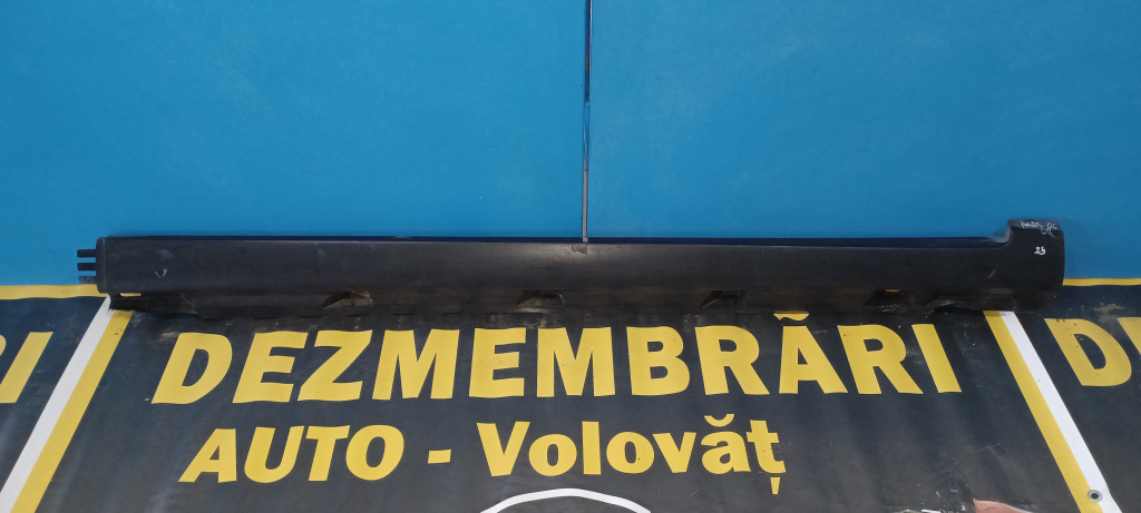 Prag dreapta Volkswagen Passat B6 3C (2005-2010) 2.0 Motorina 2006