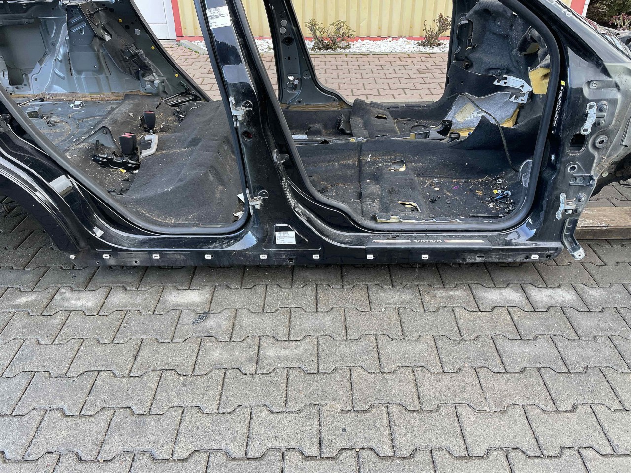 PRAG DREAPTA VOLVO V50 - - (2004 2010)