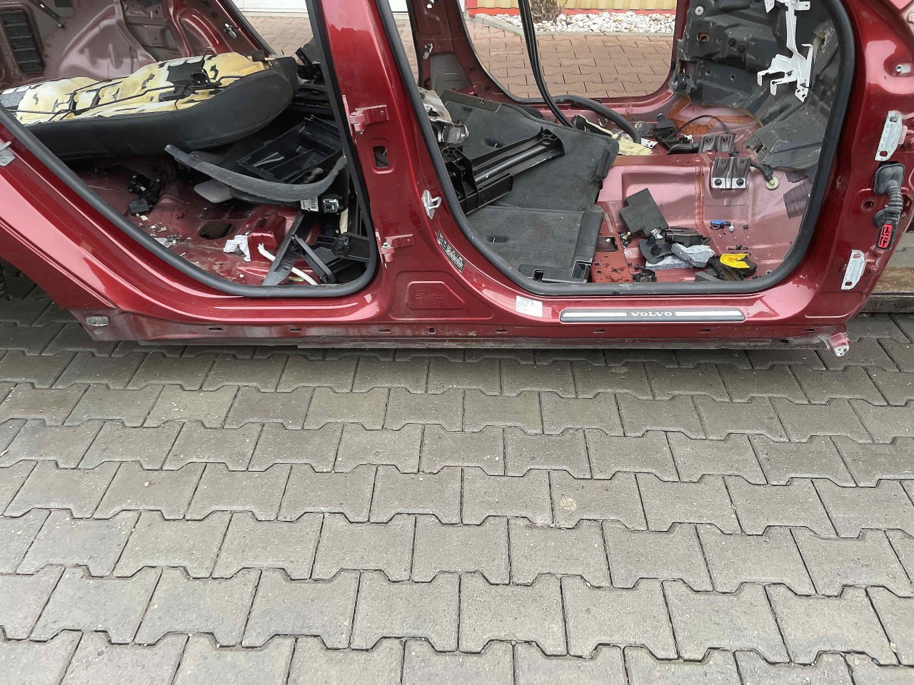 PRAG DREAPTA VOLVO V60 - - (2014 2018)