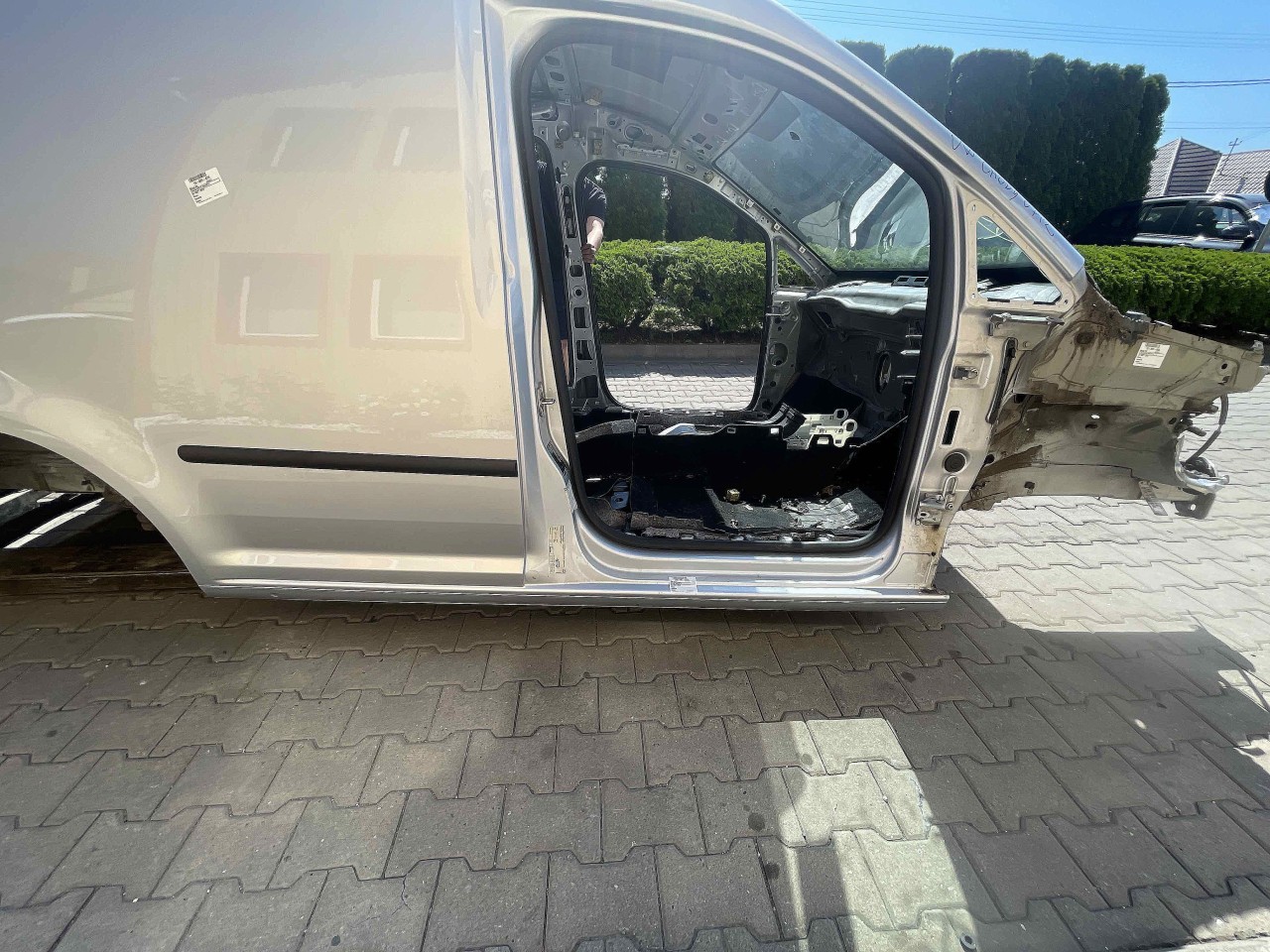 PRAG DREAPTA VW CADDY - - (2010 2015)