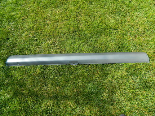 Prag dreapta VW Golf 5 Plus Cross model 2005-2014 cod 5M0853860