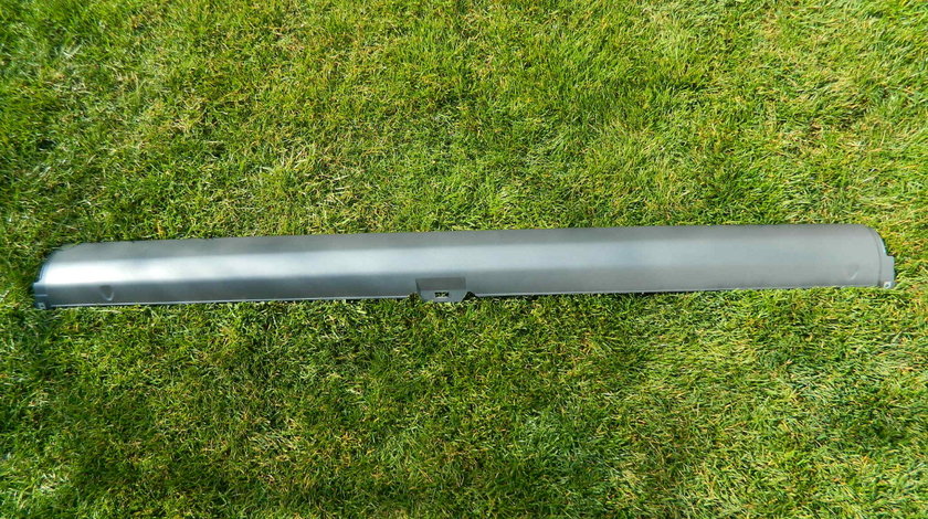 Prag dreapta VW Golf 5 Plus model 2005-2014 cod 5M0853860