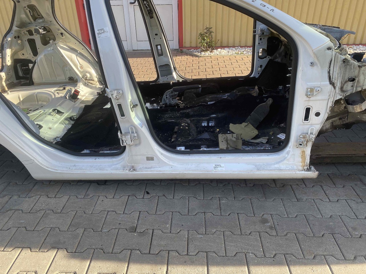 PRAG DREAPTA VW GOLF VI - - (2008 2012)