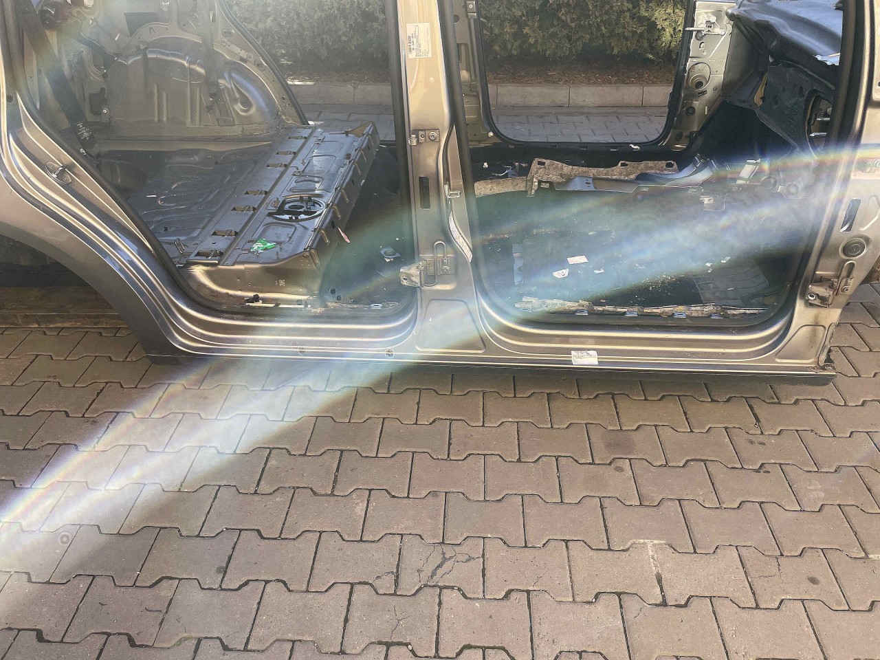 PRAG DREAPTA VW TOURAN - - (2007 2010)