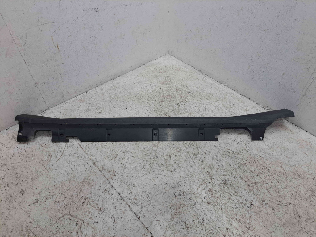 Prag lateral stanga Bmw X1 (F48) [Fabr 2016-2022] OEM