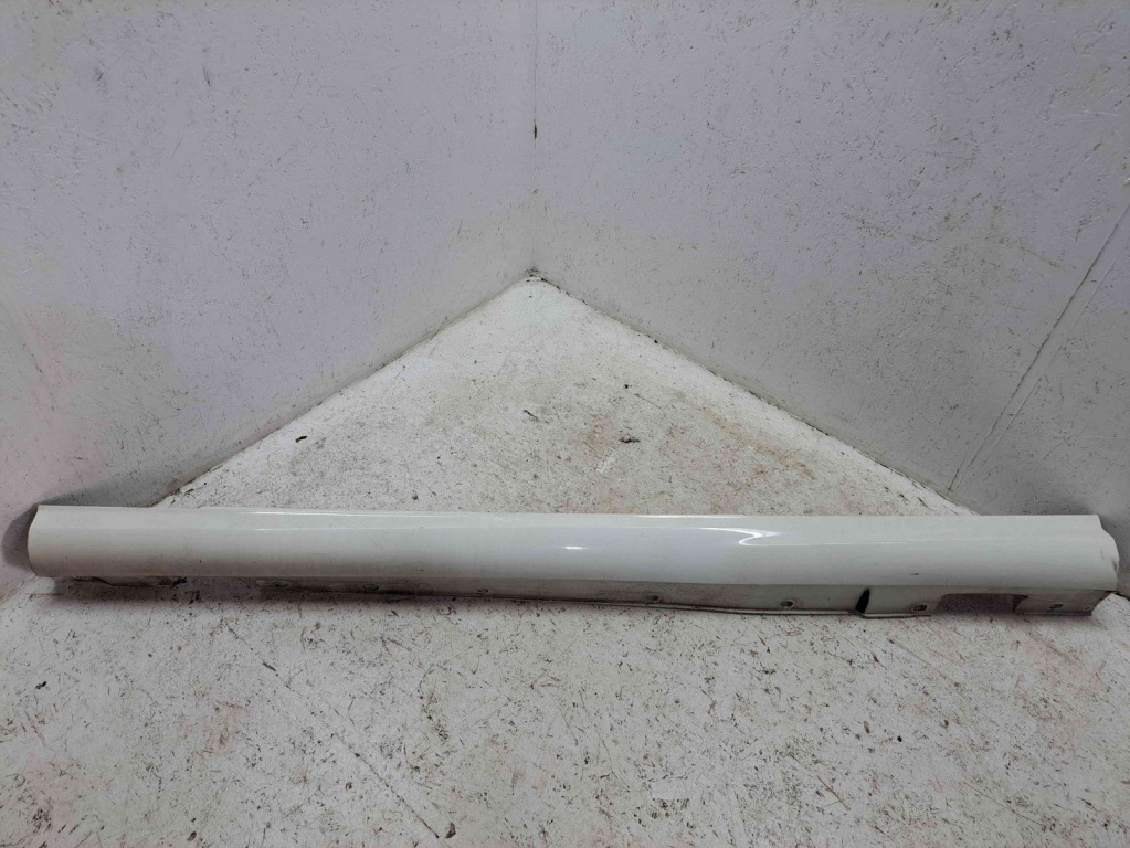 Prag lateral stanga Mercedes Clasa C (W204) [Fabr 2007-2014] 650 ALB CALCIT