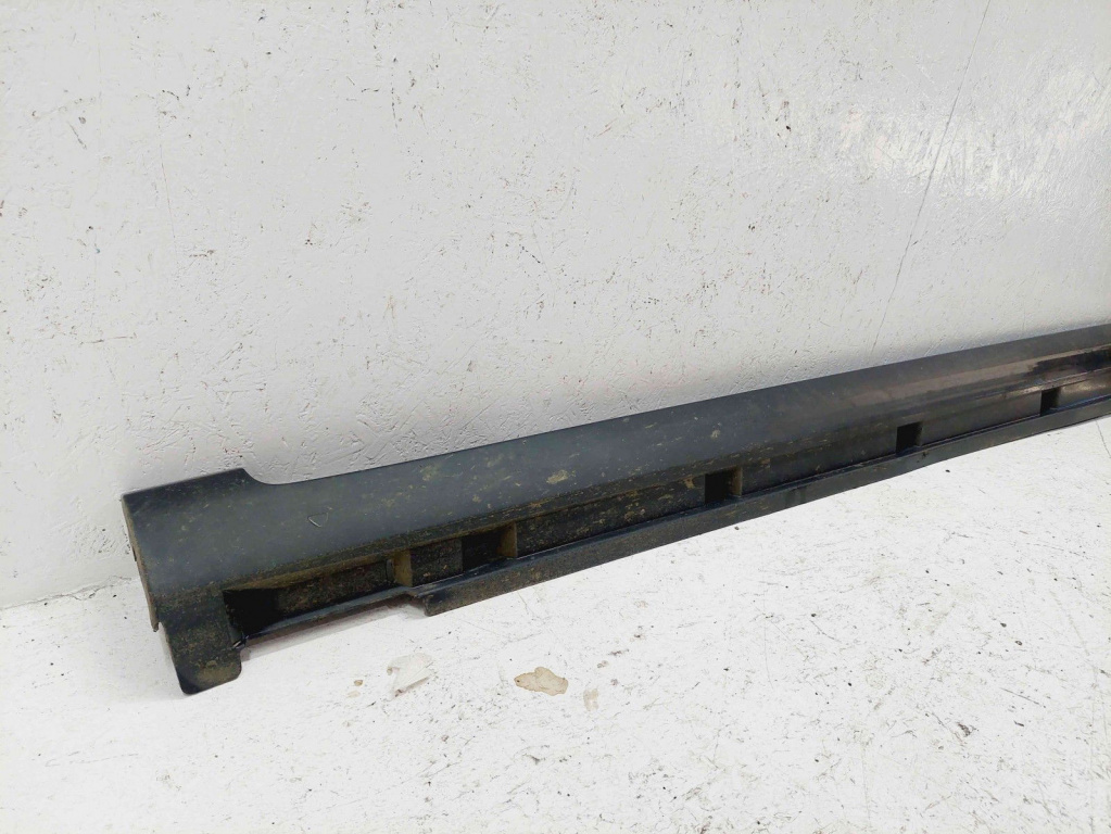 Prag lateral stanga Volkswagen Passat B7 (365) Variant [Fabr 2010-2014] 3AA853855
