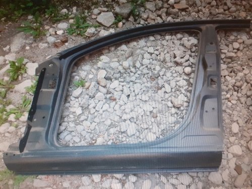 Prag rama cadru stg VW Touareg model 2003-2010