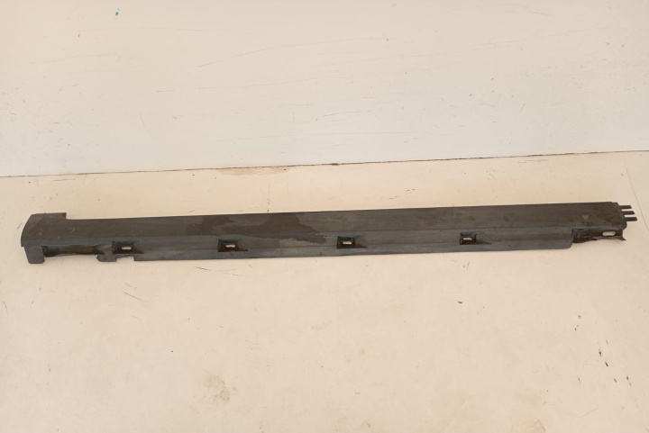 Prag stanga 3C0853855A Volkswagen VW Passat B6 [2005 - 2010]