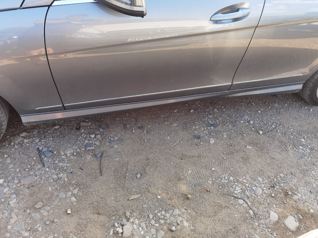 Prag stanga Amg Mercedes C220 cdi w204 break