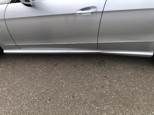 Prag stanga AMG Mercedes E Class W212 2010