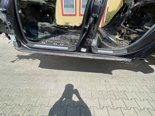 PRAG STANGA AUDI A4 - - (2004 2007)