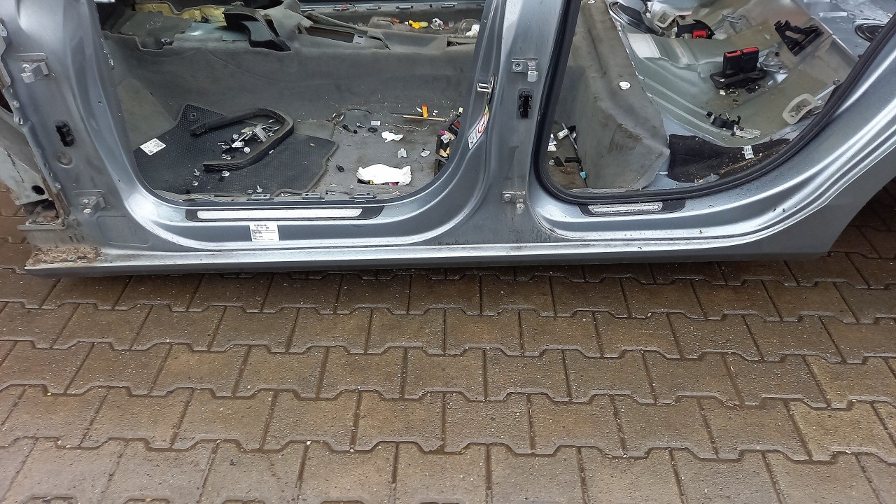 PRAG STANGA AUDI A4 A4 - - (2007 2010)
