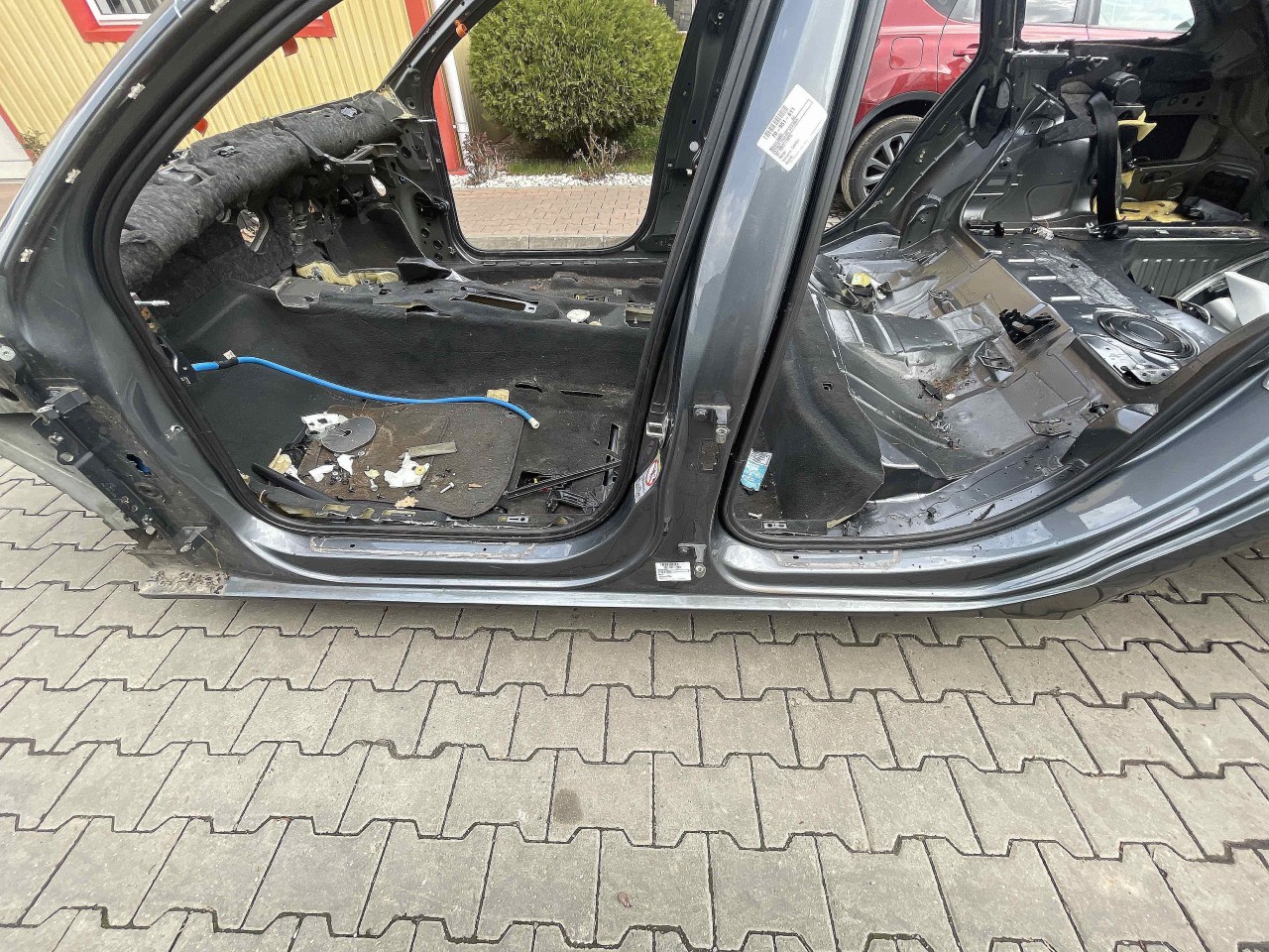 PRAG STANGA AUDI A4 A4 - - (2012 2015)