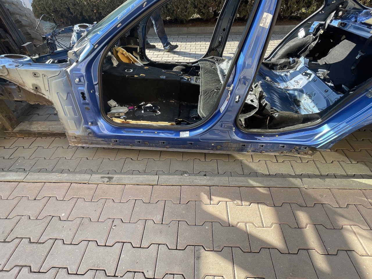 PRAG STANGA BMW SERIA 3 F 30 - - (2011 2018)
