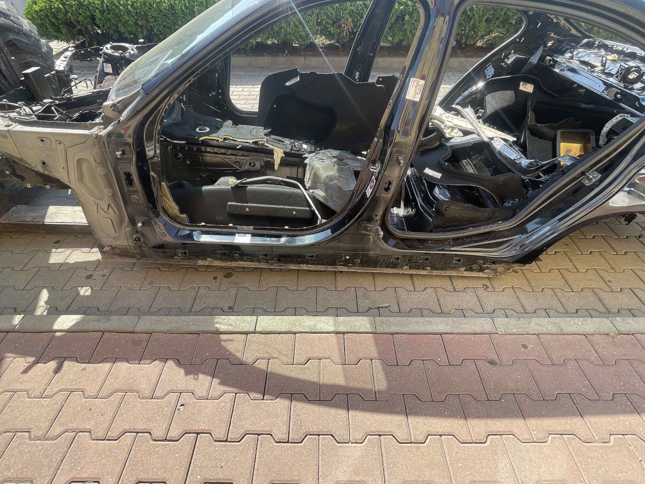 PRAG STANGA BMW SERIA 3 F 30 - - (2011 2018)