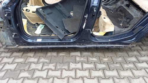 PRAG STANGA BMW SERIA 5 F 11 - - (2010 2014)