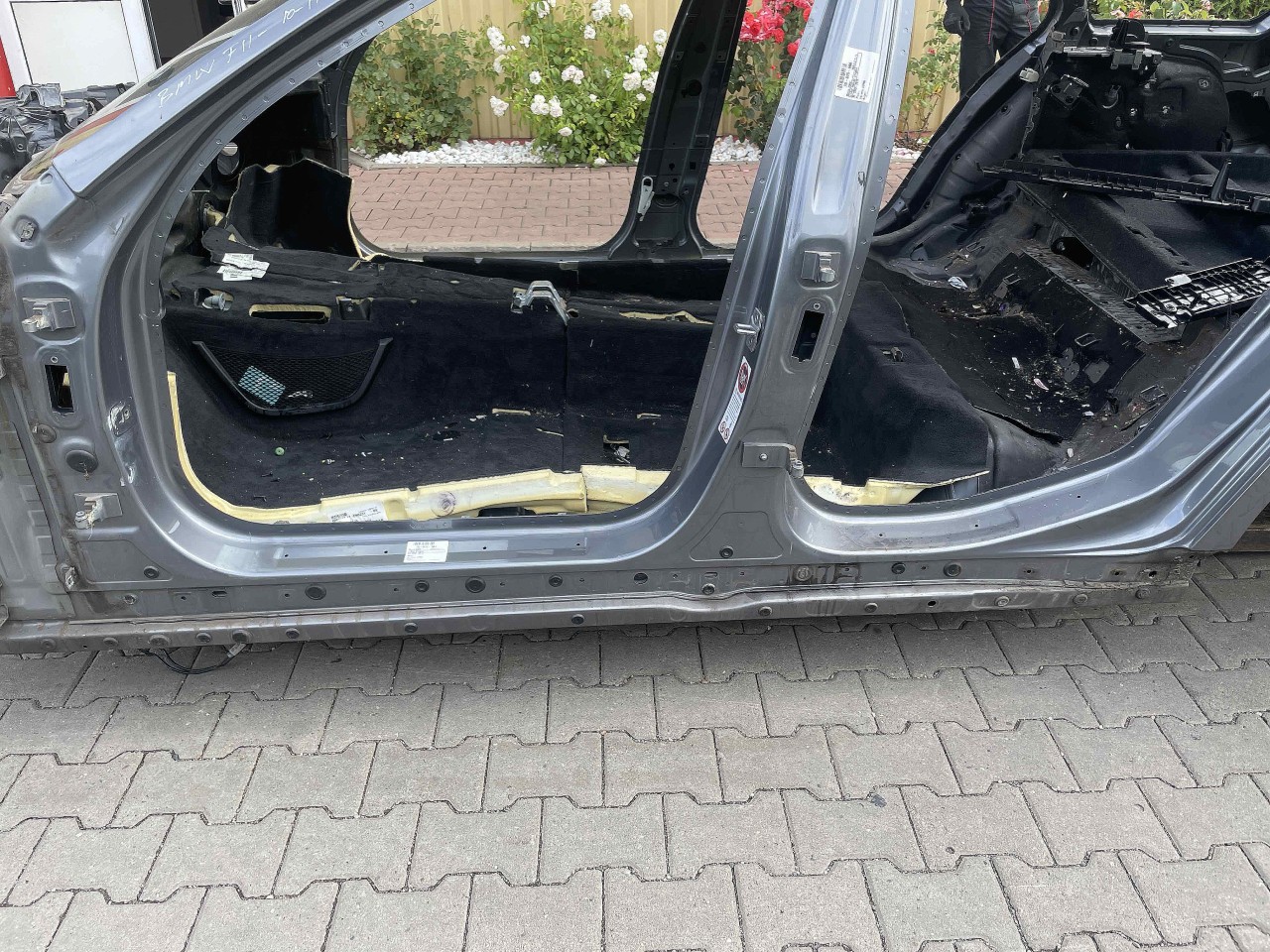 PRAG STANGA BMW SERIA 5 F 11 - - (2010 2014)