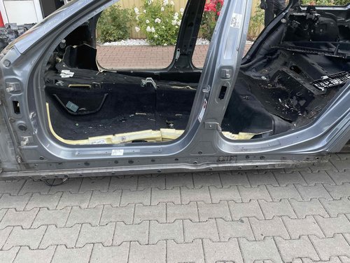 PRAG STANGA BMW SERIA 5 F 11 - - (2010 2014)