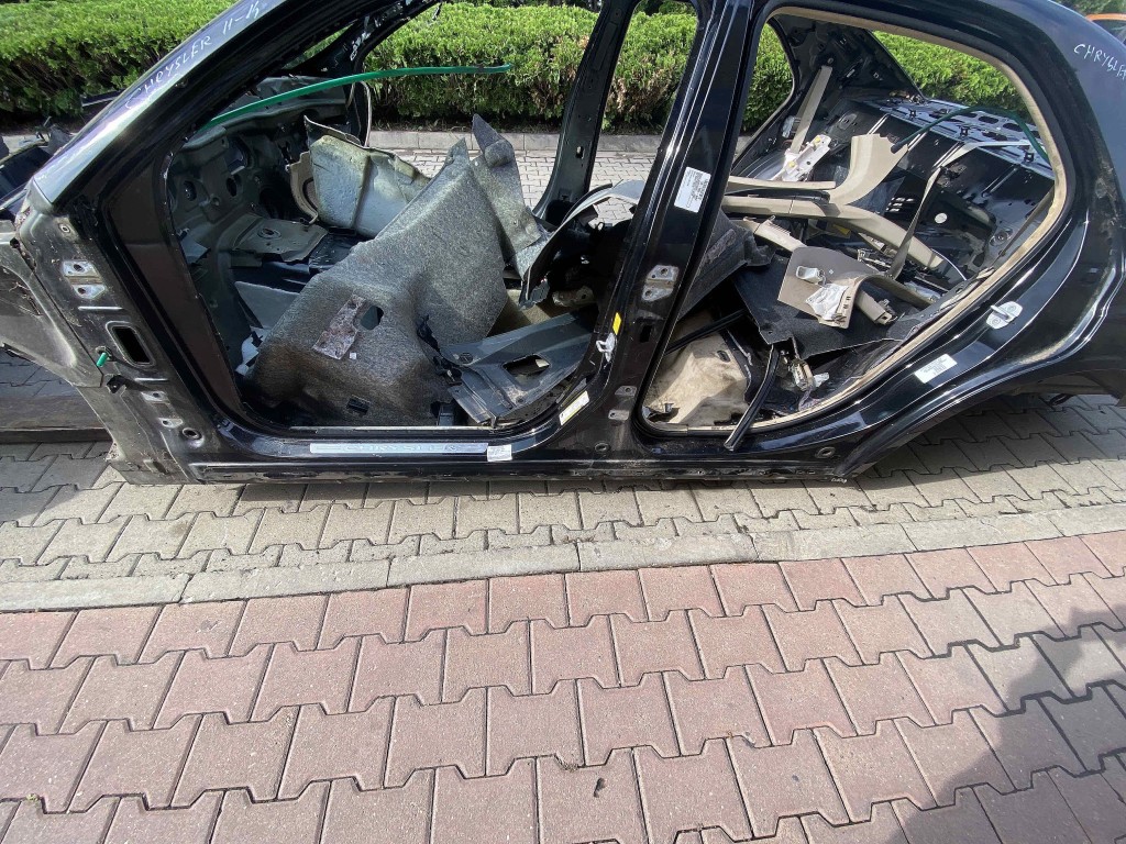 PRAG STANGA CHRYSLER 300C - - (2011 2014