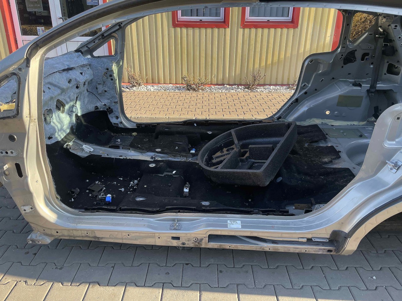 PRAG STANGA FORD B-MAX B-MAX - - (2012 2017)