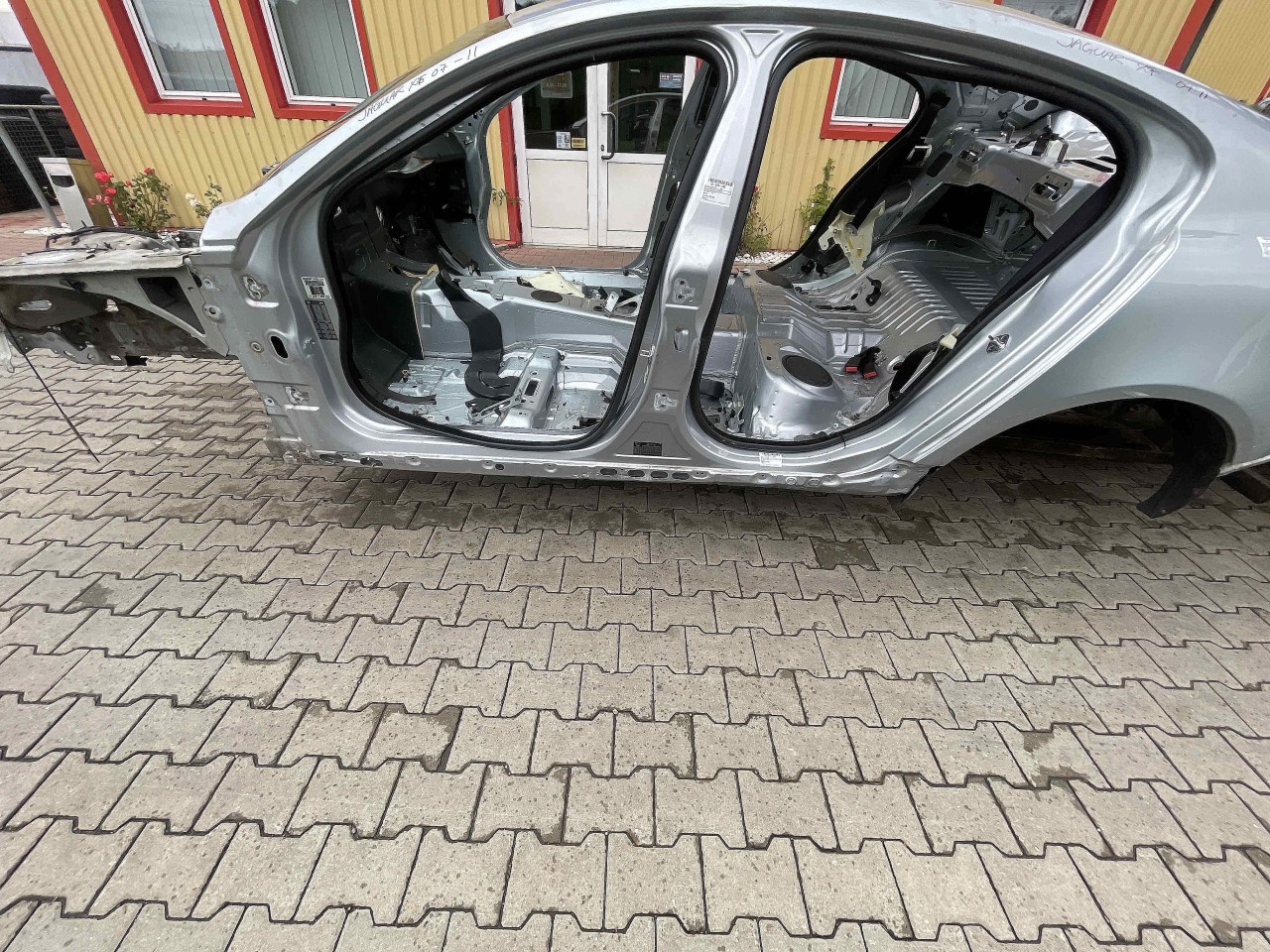 PRAG STANGA JAGUAR XF XF - - (2007 2011)