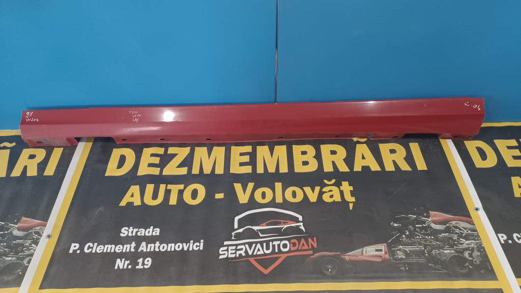 Prag stanga Mercedes-Benz C-Class (2007->) [W204] 2.2 Motorina 2010