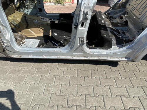 PRAG STANGA MERCEDES CLS - - (2004 2010)