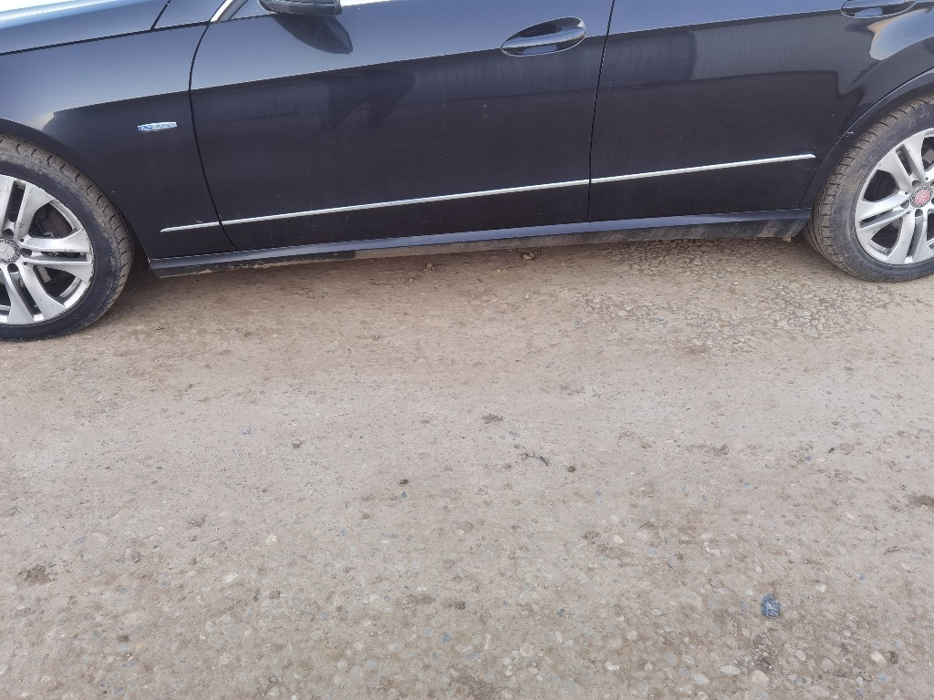 Prag stanga Mercedes E350 cdi w212 Avantgarde
