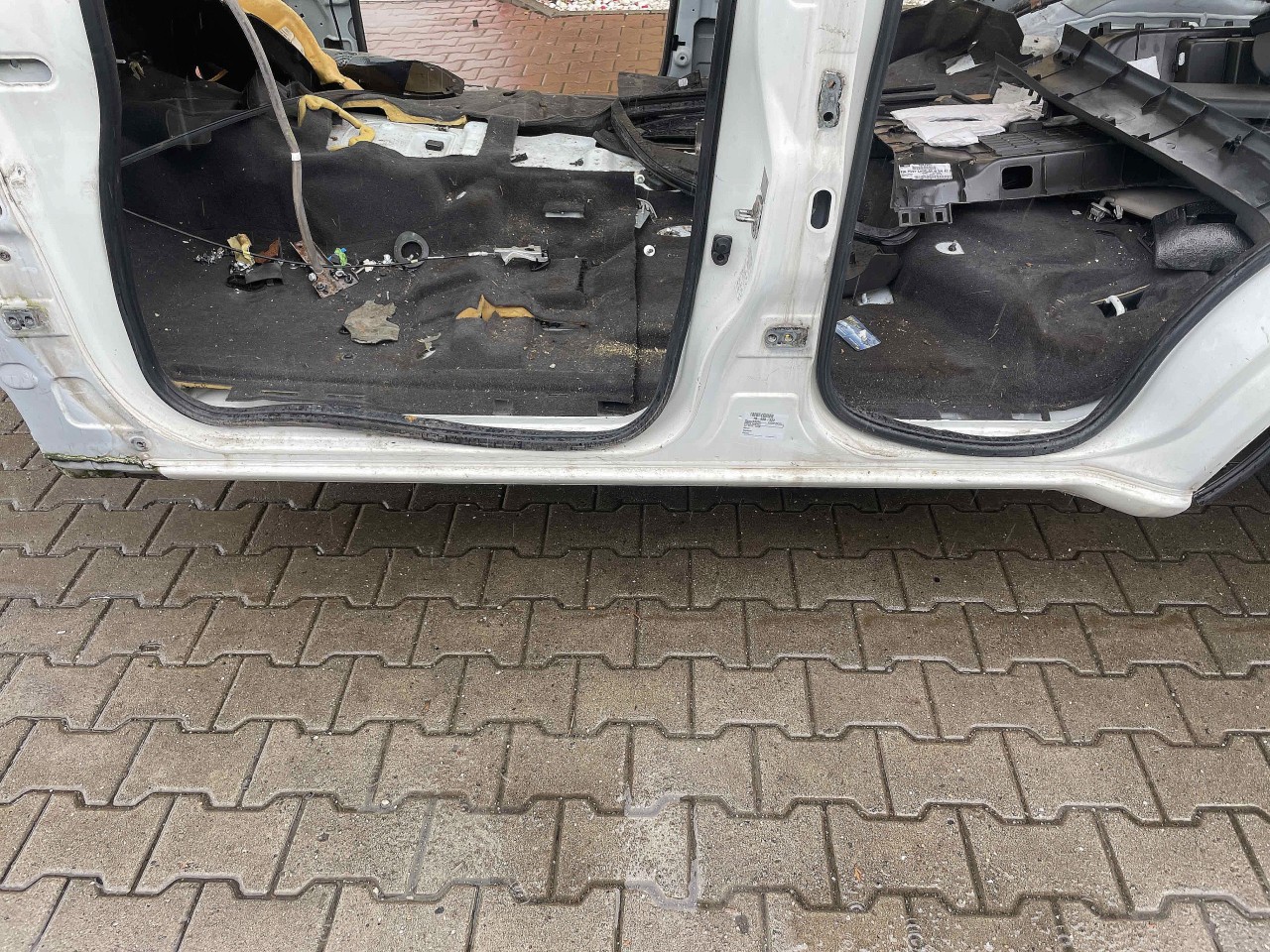 PRAG STANGA NISSAN PATHFINDER PATHFINDER - - (2010 2013)