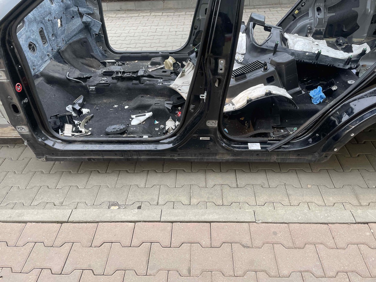 PRAG STANGA NISSAN X-TRAIL - - (2014 2018)