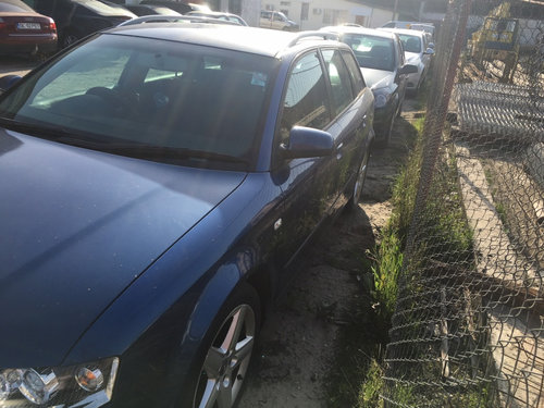 Prag stanga plastic Audi A4 B6 Avant an fab. 2001 - 2005