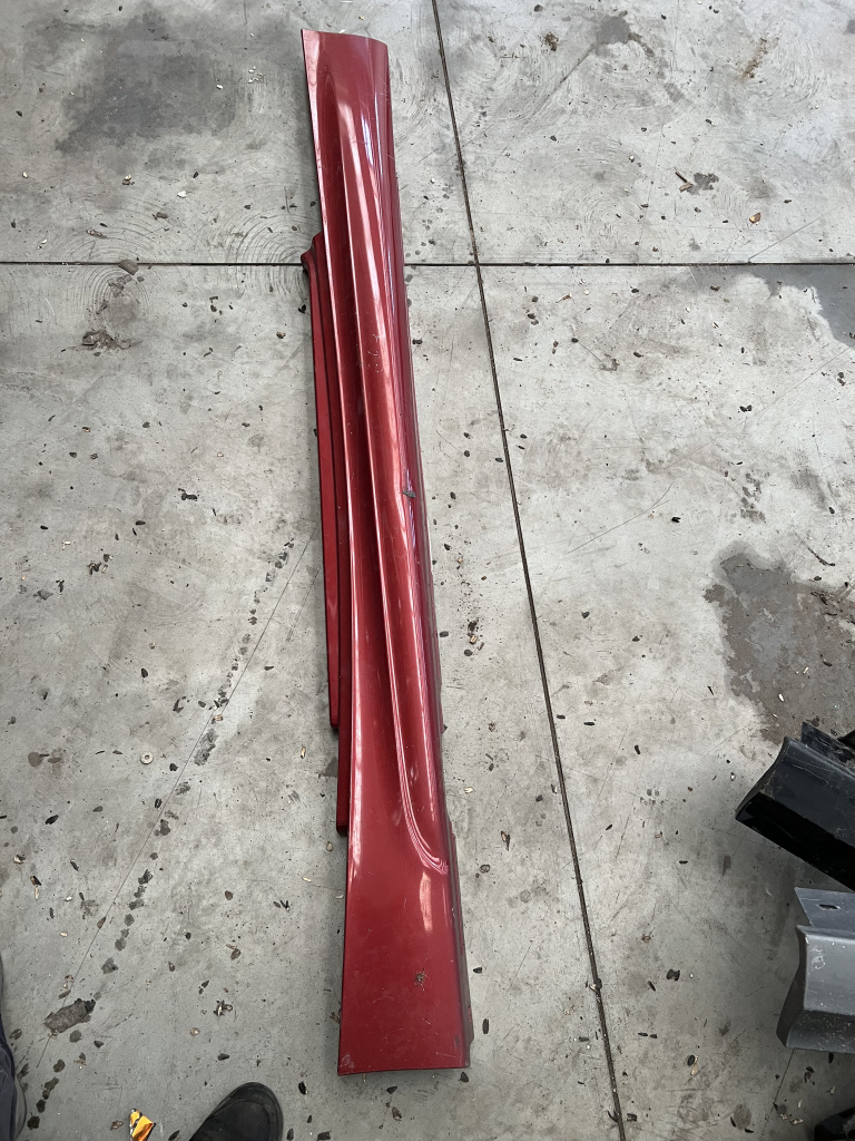 Prag stanga plastic BMW Seria 3 E92 - Motorina 2010, -